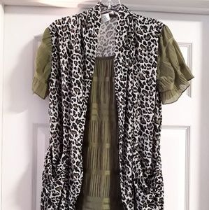 Attached blouse , 95% polyester , 5% spandex